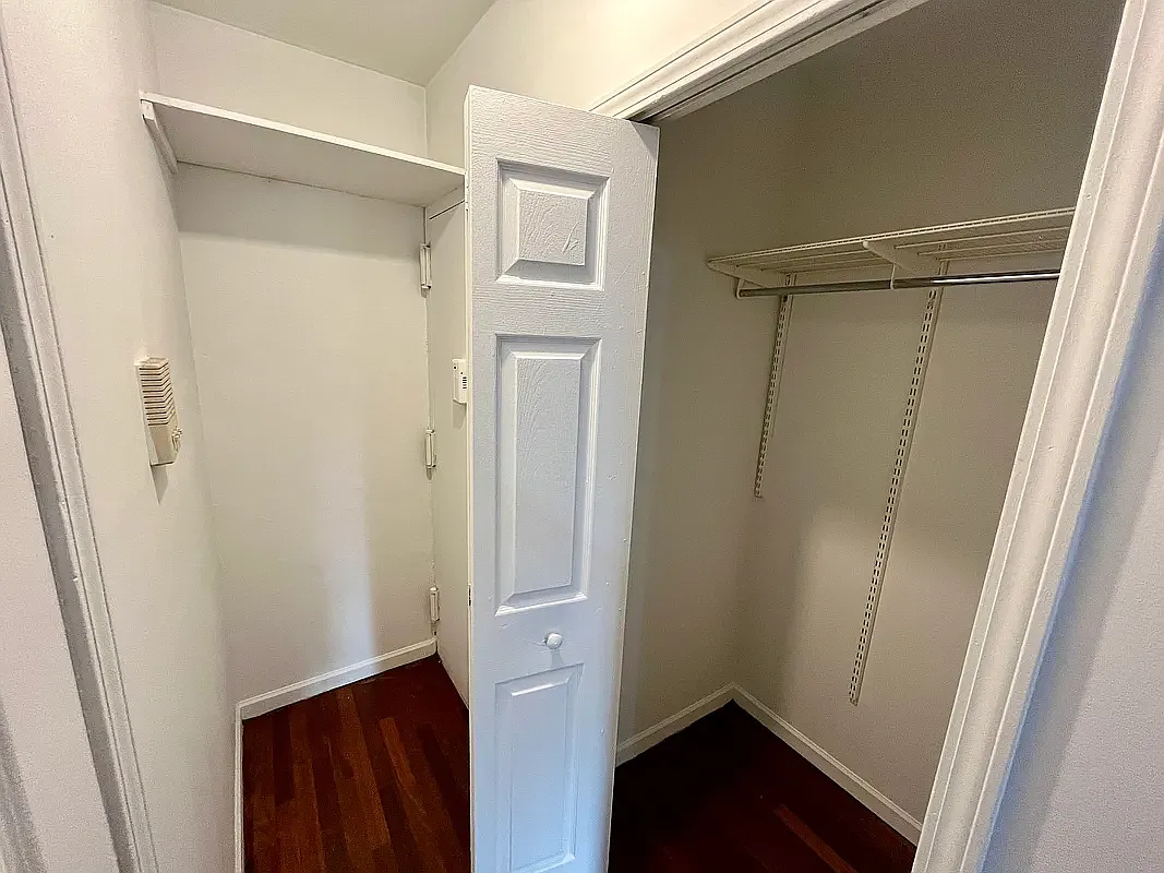 154 Allen Street — Photo 4