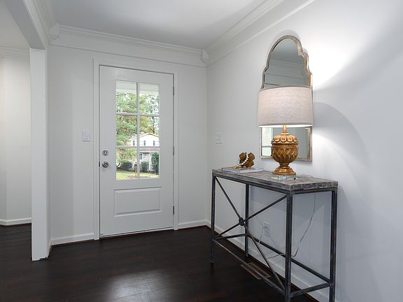 5th image of 1838 Thornton Pl