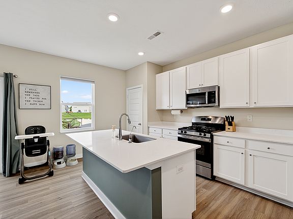 3rd image of 2321 S Bingham Pl