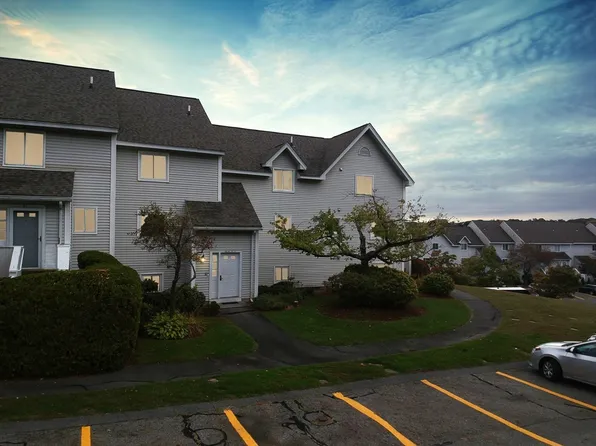 100 Merrimack Ave APT 68, Dracut, MA 01826
