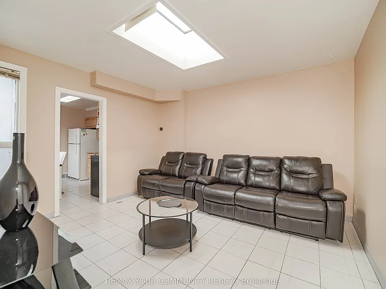 1378 Danforth Ave S #1 — Photo 26