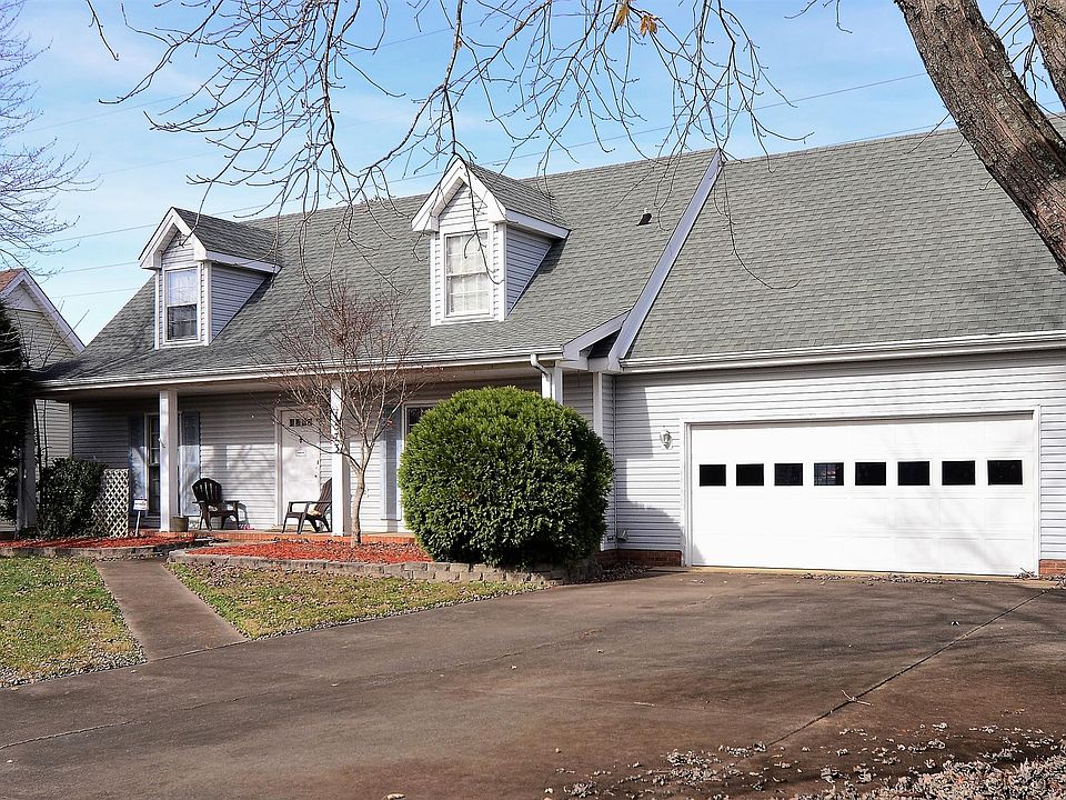 1st image of 1573 Barrett Dr