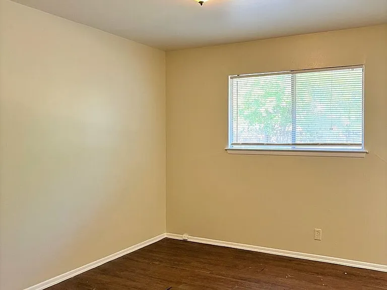 7603 Glen Vis — Photo 7