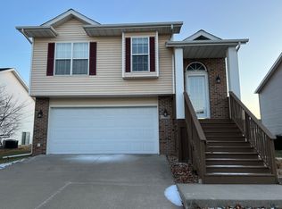 1555 Hemingway Ln, Iowa City, IA 52240