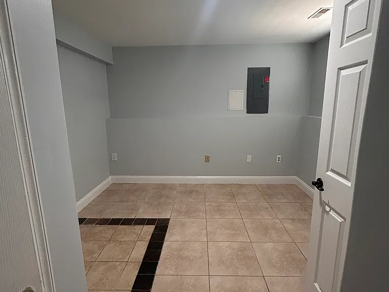 3107 Maygreen Ave — Photo 6