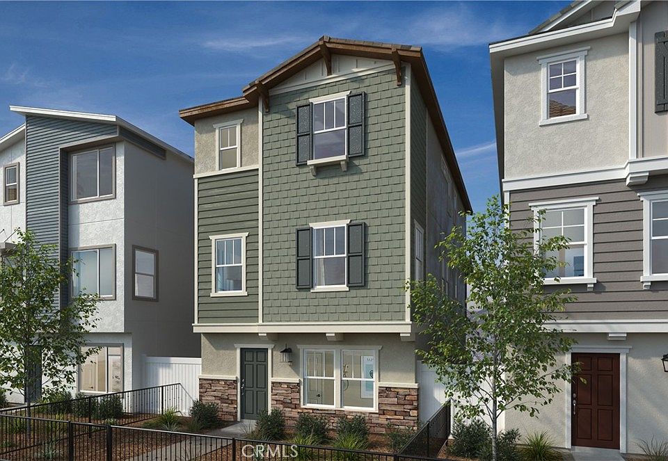 1st image of 2528 Hepburn St