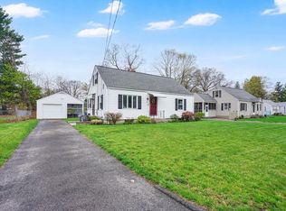 106 Maebeth St, Springfield, MA 01119