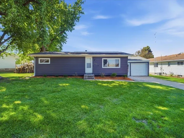 2307 14th Ave, Eldora, IA 50627
