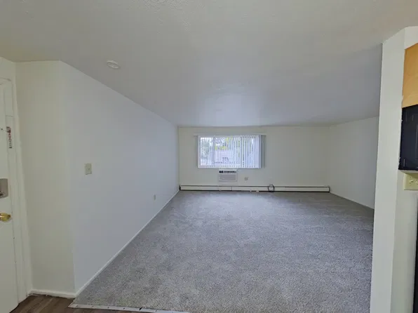303-14570 Lorain Ct #F303, Cleveland, OH 44111