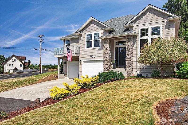 2nd image of 958 Cascade Drive