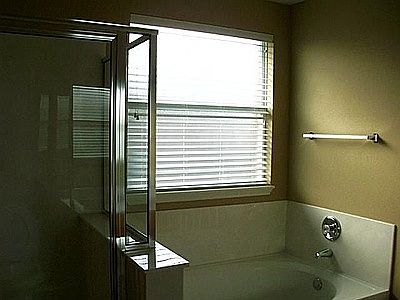 5th image of 303 Golden Gate Dr
