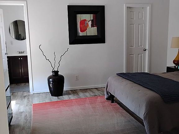 4th image of 12668 Claremont Cir