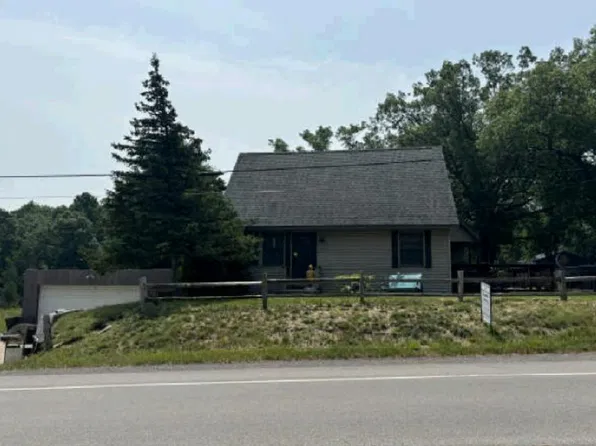 721 Merkey Rd W, Manistee, MI 49660