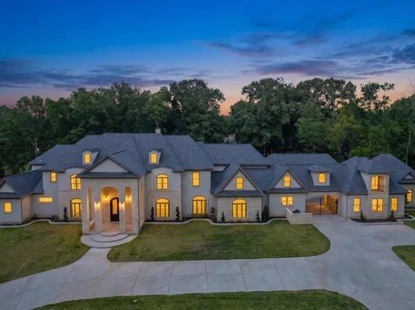 6060 Elmore Rd, Bartlett, TN 38134