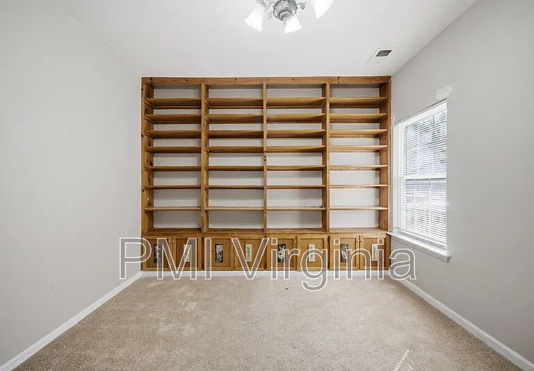 724 Harbor Springs Trl — Photo 11