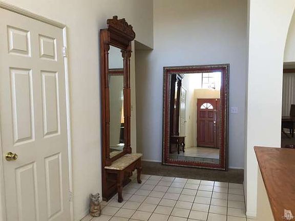 3rd image of 562 Nicole Dr