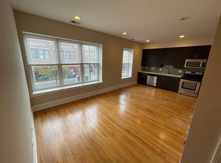 1137 W Leland Ave #102, Chicago, IL 60640