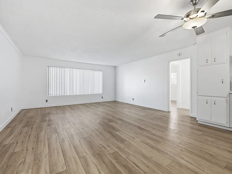540 W Channel Islands Blvd #2 — Photo 12