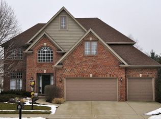 2532 Sutton Ln, Aurora, IL 60502