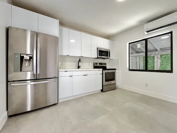 3574 NW 12th St #2, Miami, FL 33125
