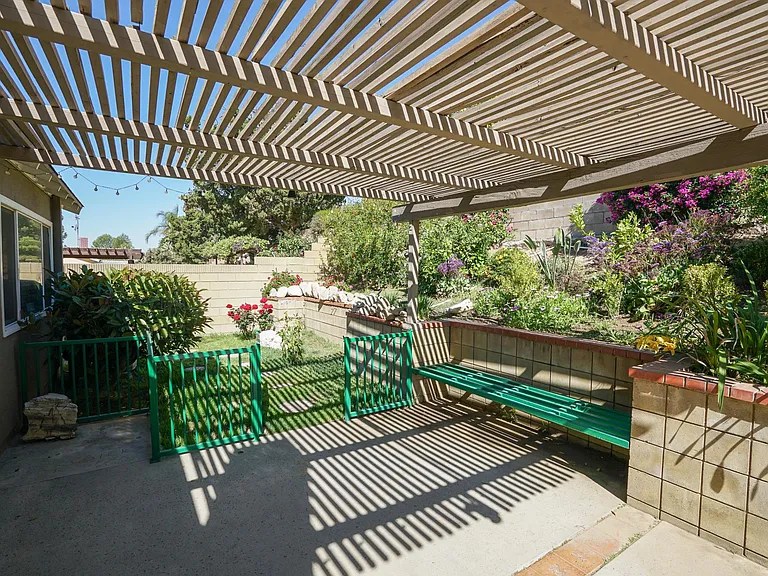 18637 Stare St — Photo 26