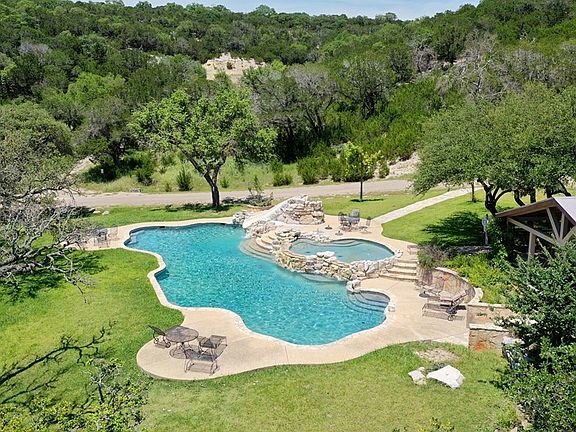 5th image of 292 Stablewood Springs Dr