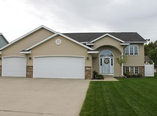 129 Cheetah Ln, Mankato, MN 56001