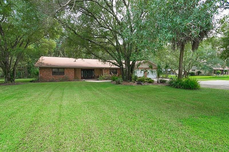 1st image of 25116 Oaks Blvd