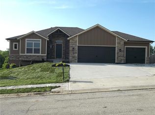 1301 Ridge Tree Ln, Pleasant Hill, MO 64080