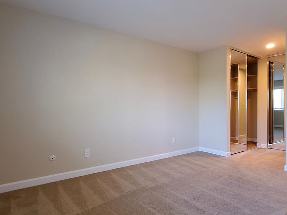 5th image of 420 Alameda Del Prado #410-N