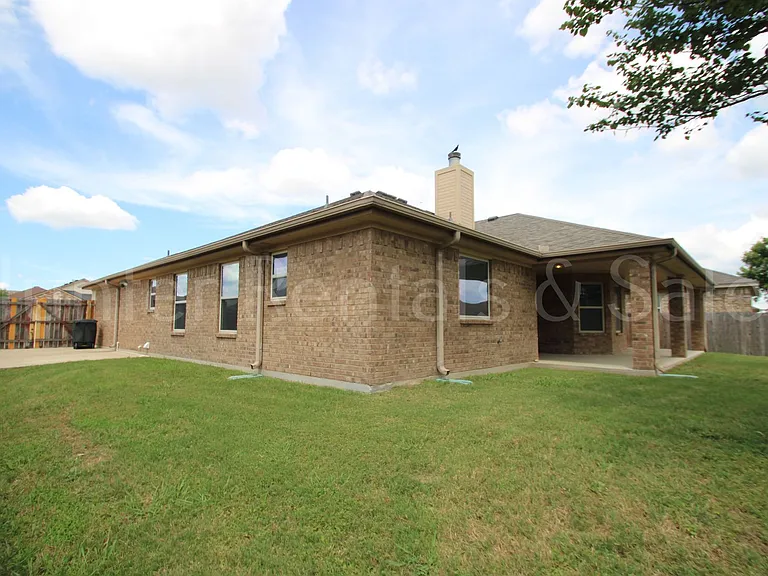 702 W Orion Dr — Photo 29