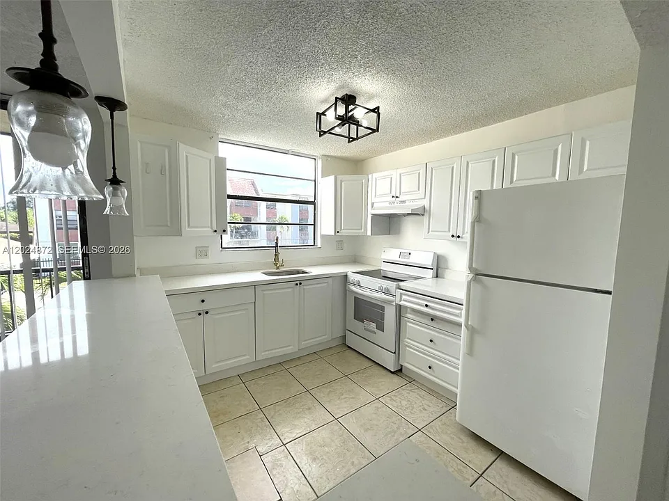 1788 NW 55th Ave #204