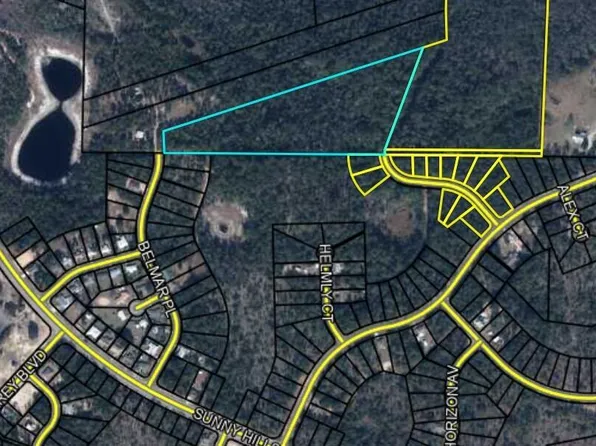 Wellington Pl, Chipley, FL 32428