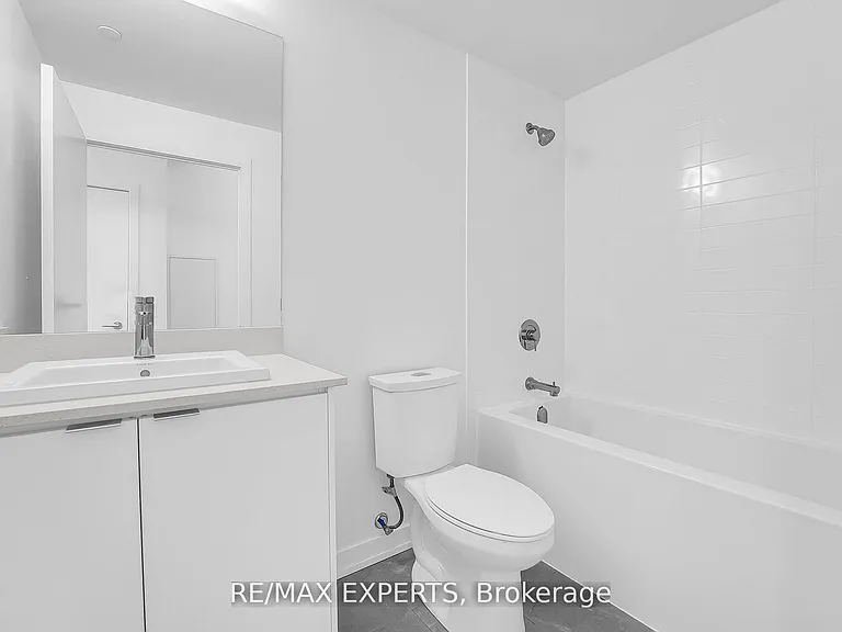 55 Duke St W #502 — Photo 10