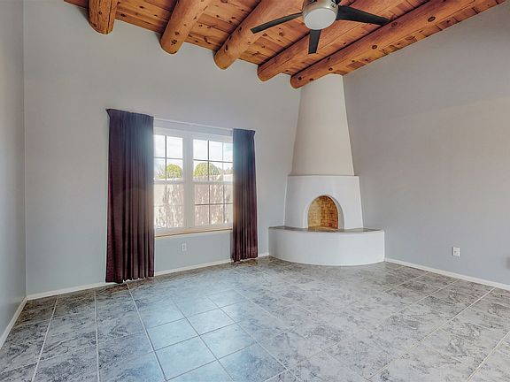 3rd image of 410 Camino Miramontes
