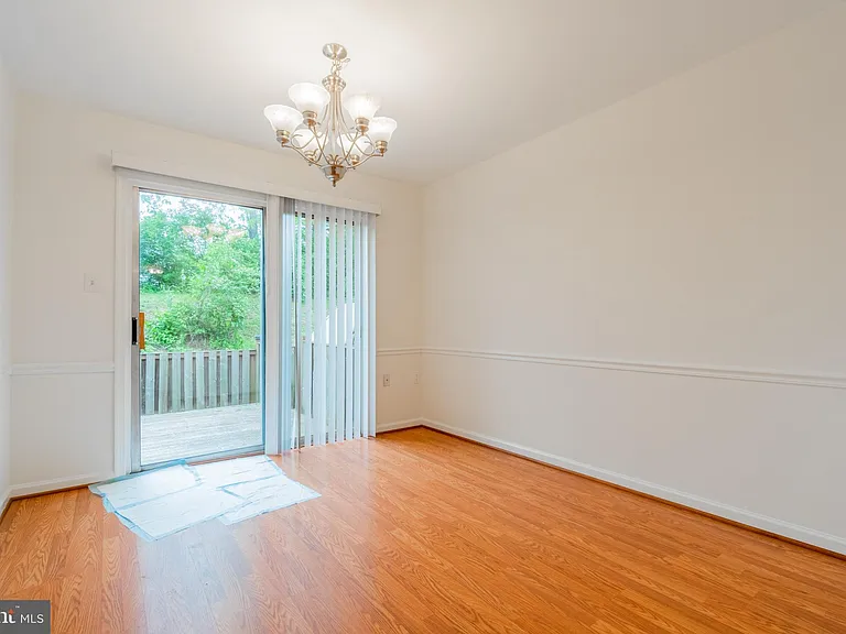 14167 Royal Oak Ln — Photo 9