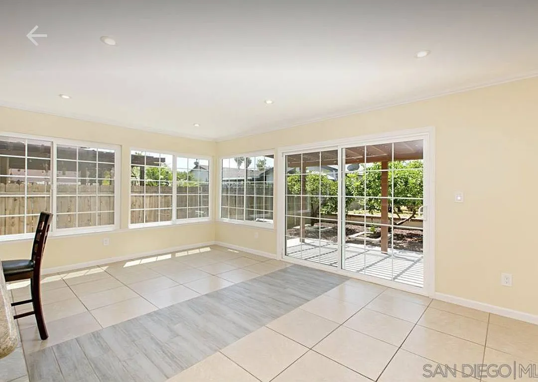 5 bed, 2255 sqft, $980 — Photo 1
