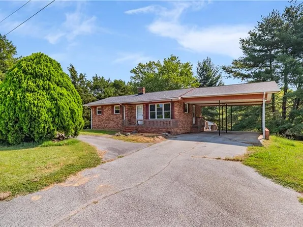 6056 Fairview Church Rd, Trinity, NC 27370