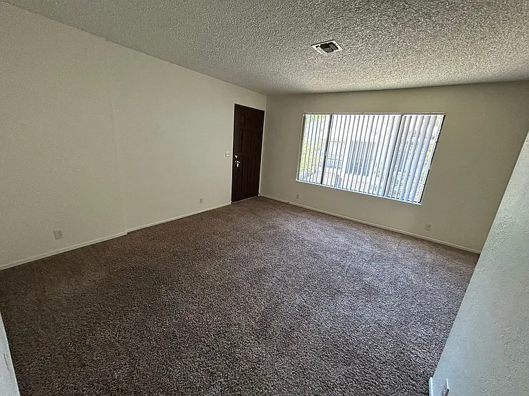 951 Jamieson Ct — Photo 3