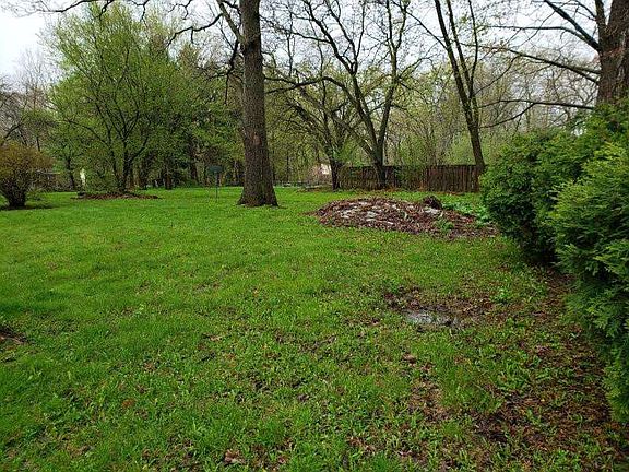 5th image of 1000 Ivy Oaks Dr