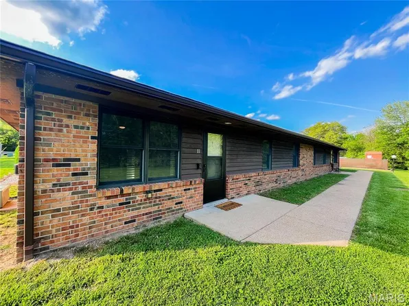 6 Fig St APT 11, Sullivan, MO 63080