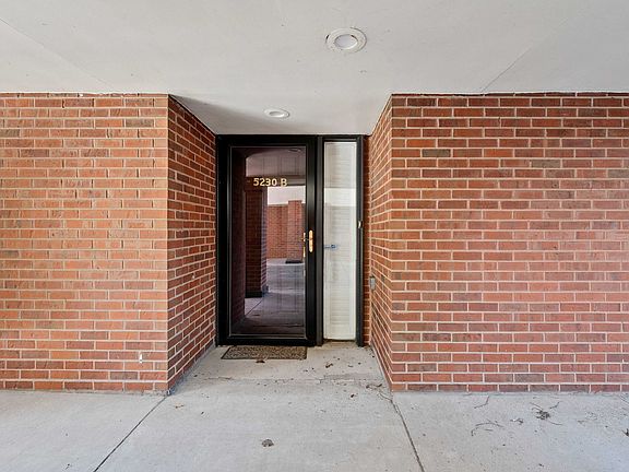 3rd image of 5230 S Cornell Ave APT B