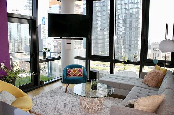 Rented by City View Living | media 91