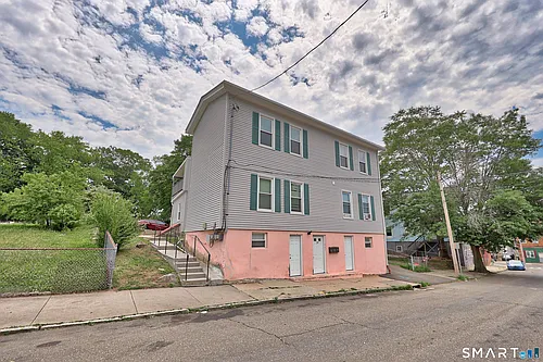 21 Hawkins St #3 Photo 1