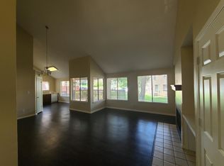 5748 Mill Creek Dr, Tyler, TX 75703