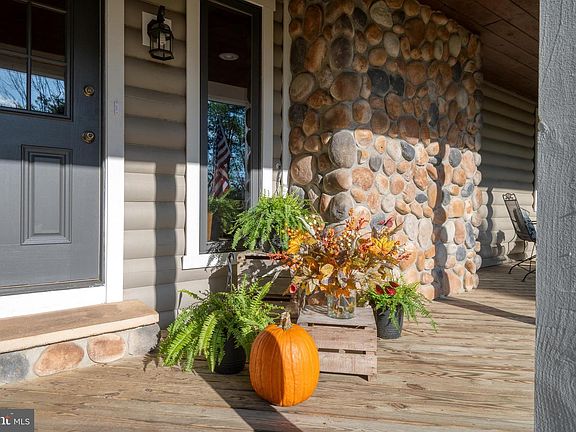 5th image of 1967 Pinetown Rd