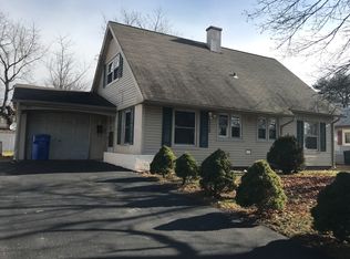 38 Somerset Dr, Willingboro, NJ 08046
