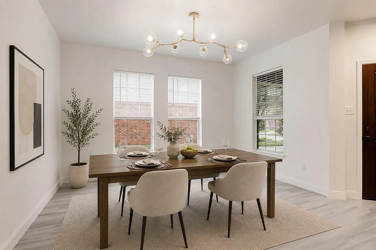 4 bed, 2.5 bath, 2846 sqft, $2,800 — Photo 3
