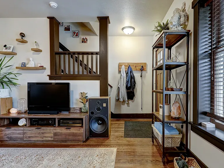663 S 26th Ave #663 — Photo 3