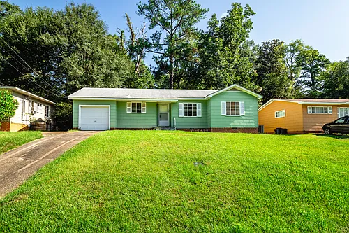 368 Cummins St Photo 1